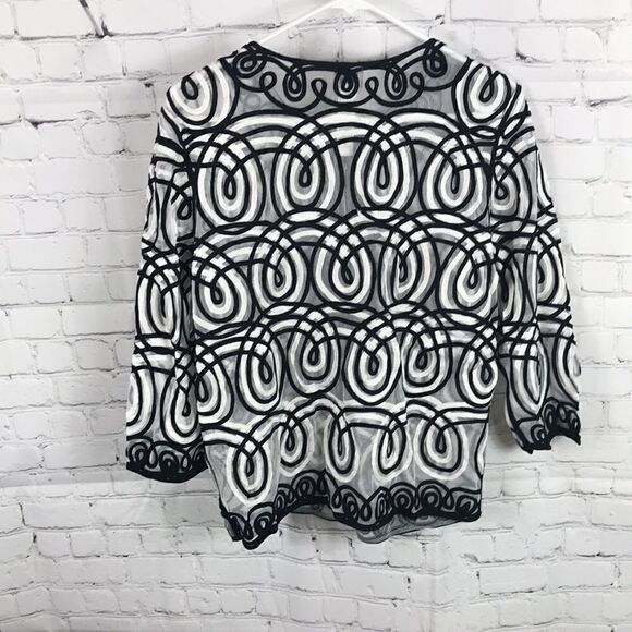 Chico’s Easywear Sz 1 Small or 8 in classic Soutache black white, Mesh NWT - Picture 4 of 4